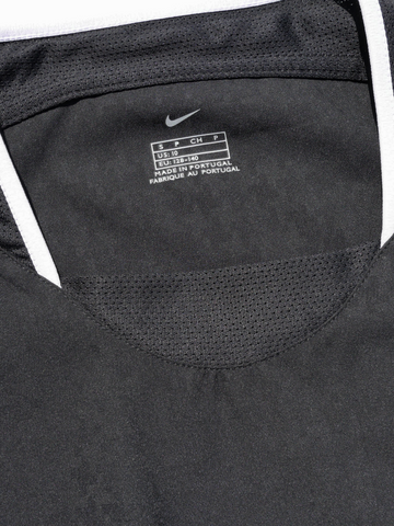 Manchester United 2003 Away Shirt – Nike x Vodafone